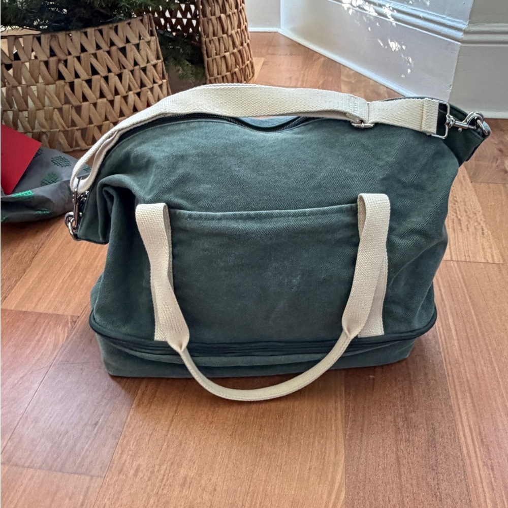Lo and Sons Catalina Deluxe duffel, size small
